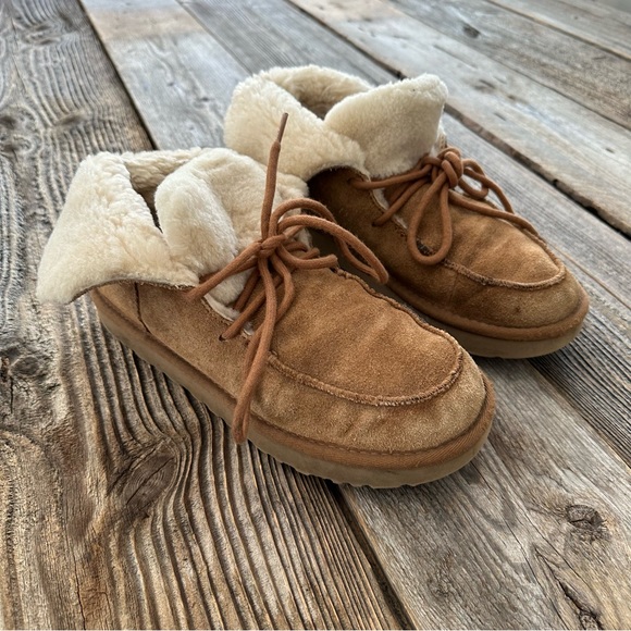 UGG Diara Foldover Suede Lace Up Booties - Picture 5 of 9